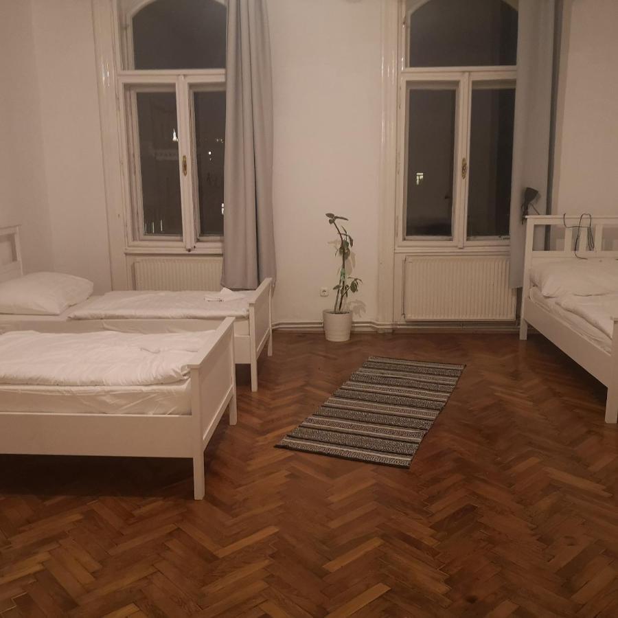 Auberge de jeunesse Klauzal Apartman à Budapest Extérieur photo